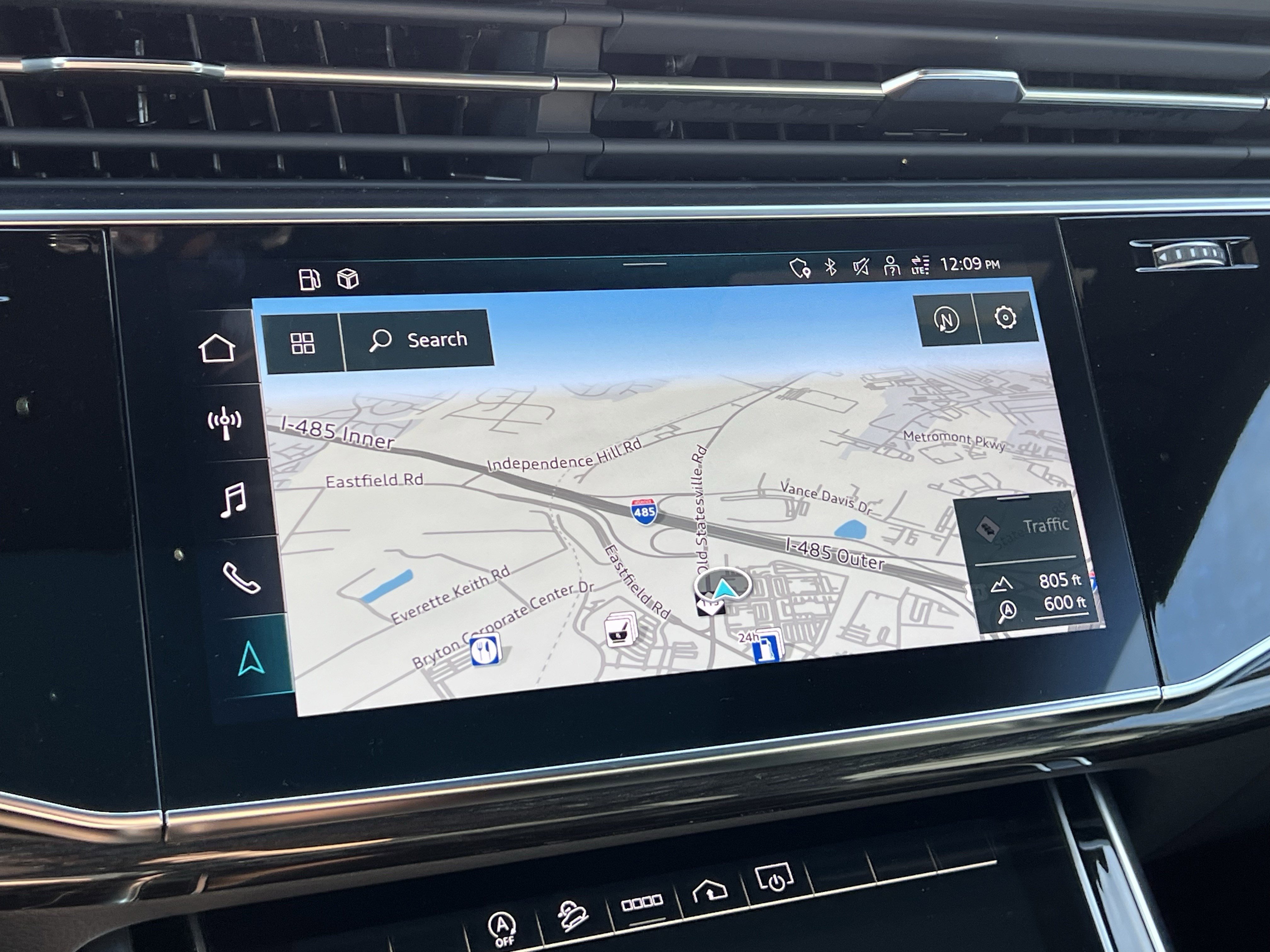 Used 2023 Audi Q8 Premium Plus image 24