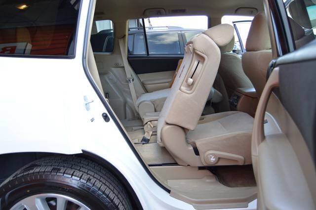 Used 2010 Toyota Highlander 4WD Hybrid w/ Extra Value Pkg 2 image 13