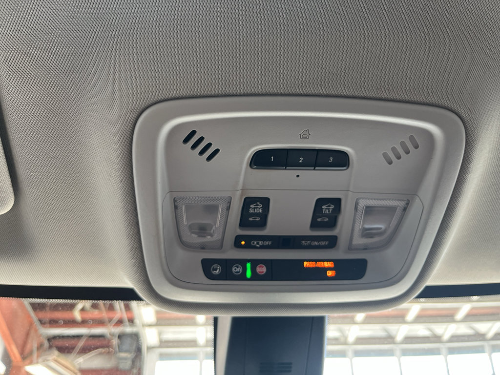 Used 2019 Chevrolet Traverse Premier w/ Driver Confidence II Package image 26