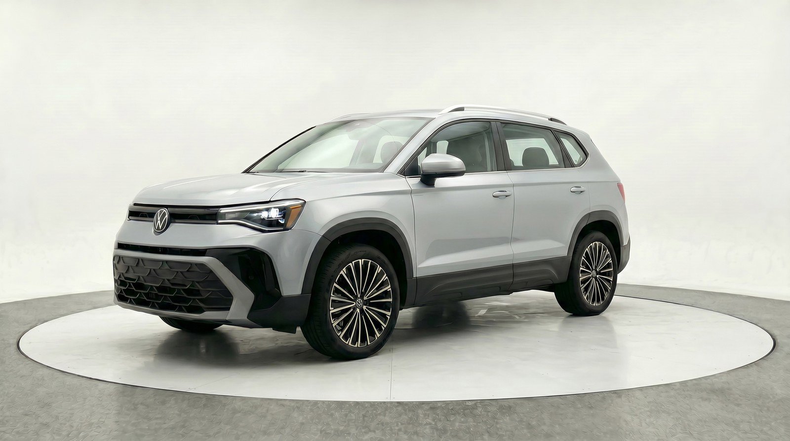 Used 2025 Volkswagen Taos SE FWD image 3