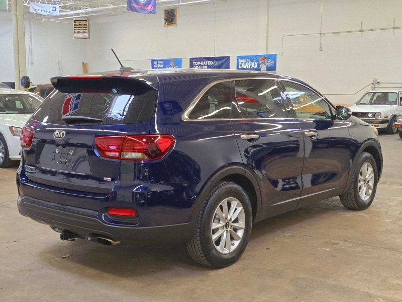 Used 2020 Kia Sorento LX FWD image 19