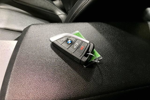 Used 2023 BMW 430i xDrive Convertible w/ Convenience Package image 11