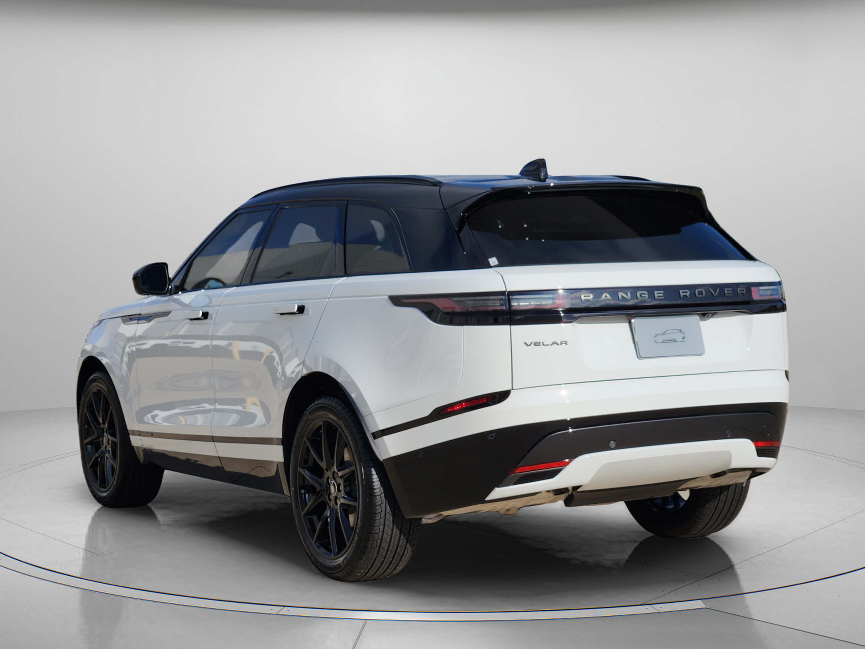 New 2026 Land Rover Range Rover Velar Belgravia AWD/4WD image 3
