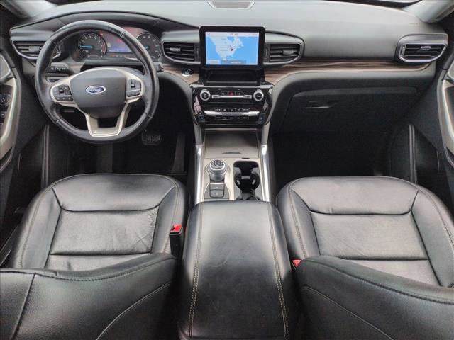 Used 2021 Ford Explorer Limited w/ Equipment Group 301A AWD/4WD image 17