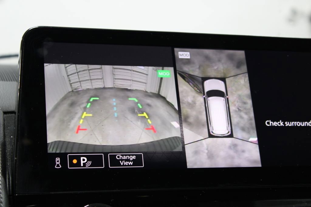 Used 2024 Nissan Armada SL w/ Captain's Chairs Package image 63