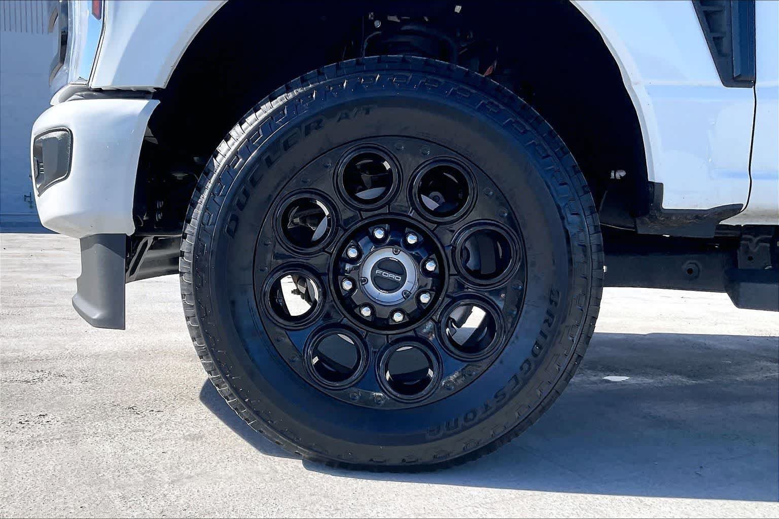 Used 2026 Ford F250 XLT w/ XLT Premium Package AWD/4WD image 8