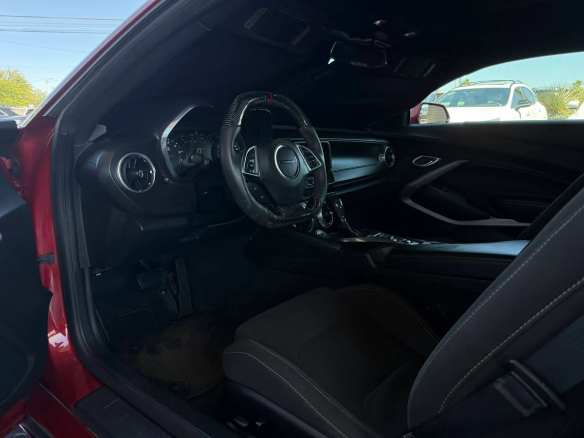 Used 2018 Chevrolet Camaro SS RWD image 38
