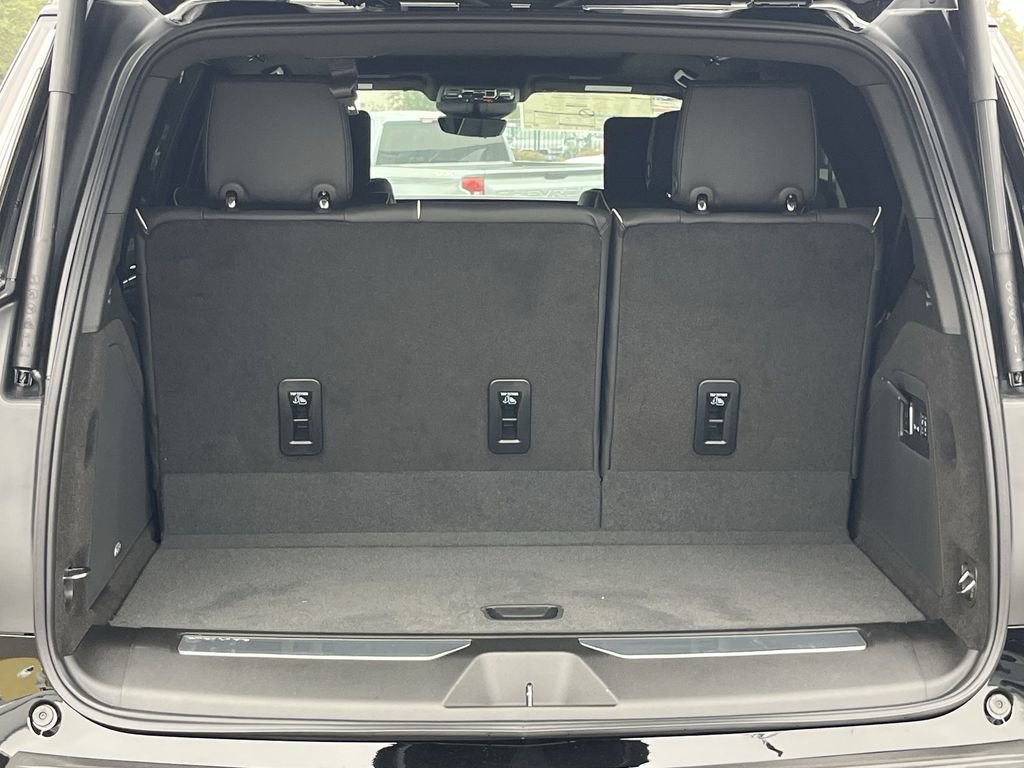 New 2026 Cadillac Escalade Luxury image 19
