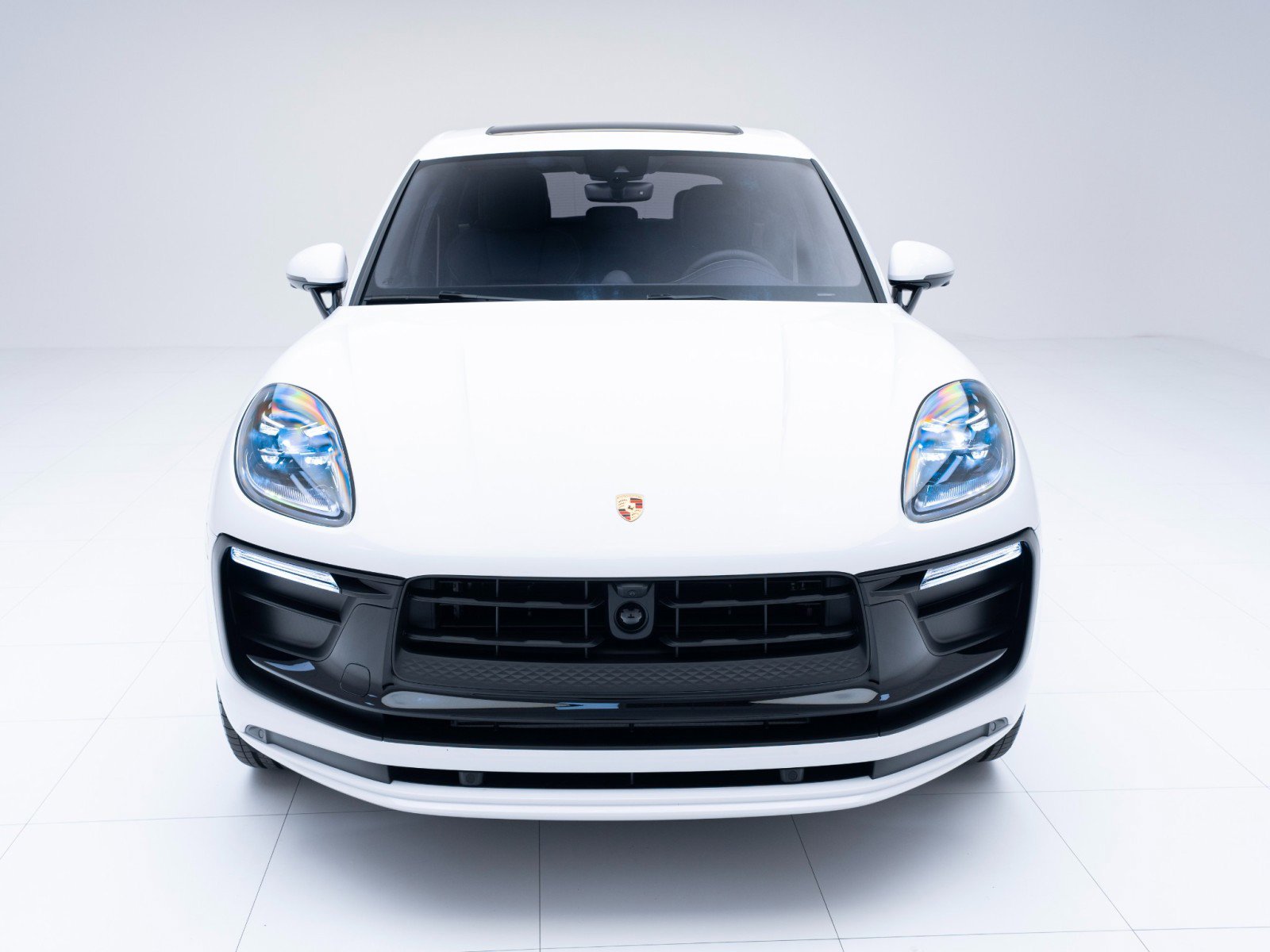 New 2026 Porsche Macan Turbo image 6