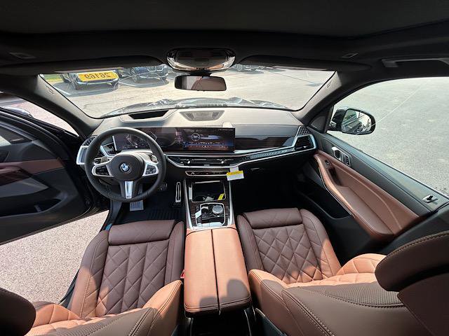 New 2026 BMW X5 xDrive40i w/ M Sport Package image 6