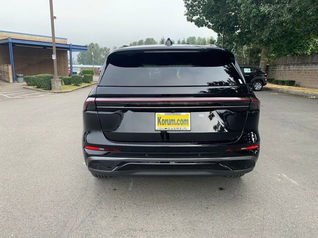 New 2025 Lincoln Nautilus Reserve image 4