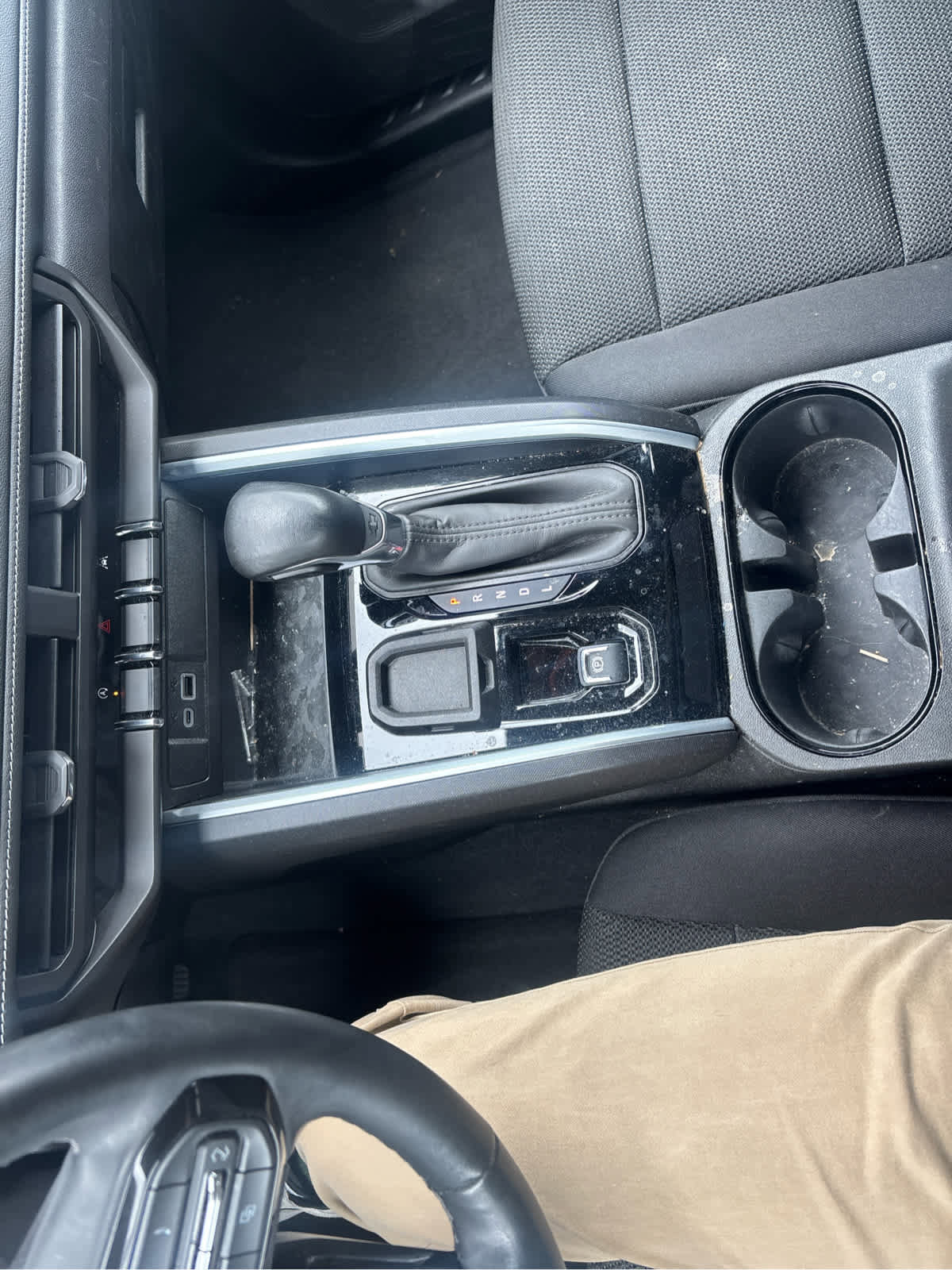 Used 2024 Chevrolet Colorado LT w/ LT Convenience Package image 13