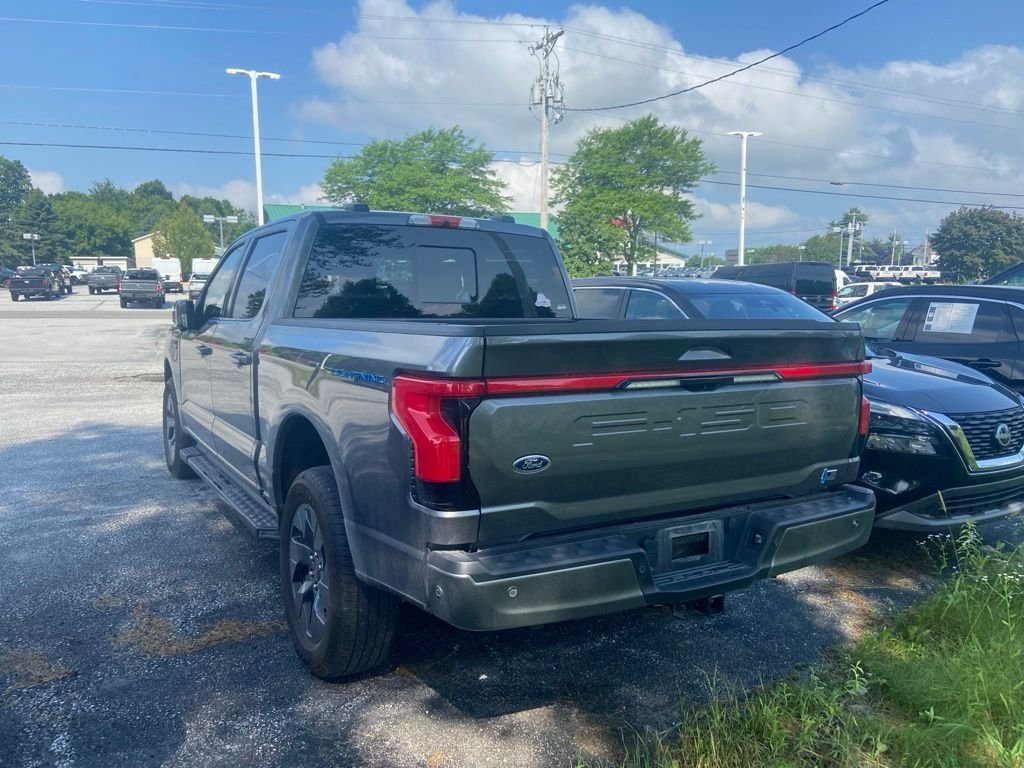 Used 2022 Ford F150 Lightning Lariat AWD/4WD image 5