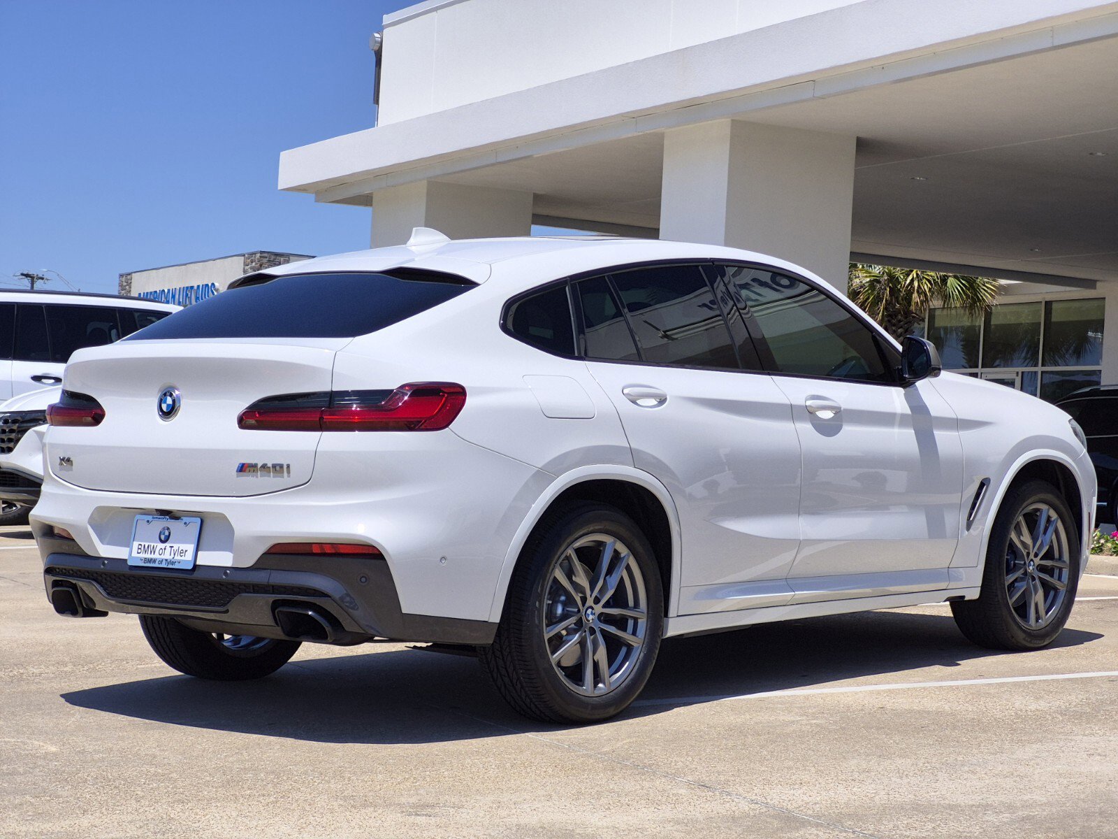 Used 2019 BMW X4 M40i w/ Executive Package AWD/4WD image 4
