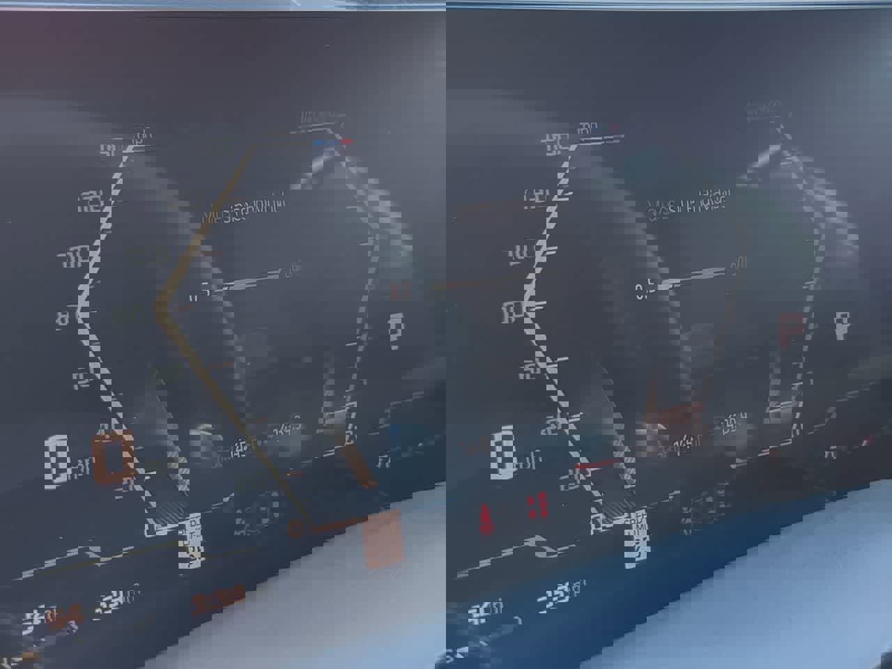 Used 2026 BMW X6 M60i w/ Executive Package image 35