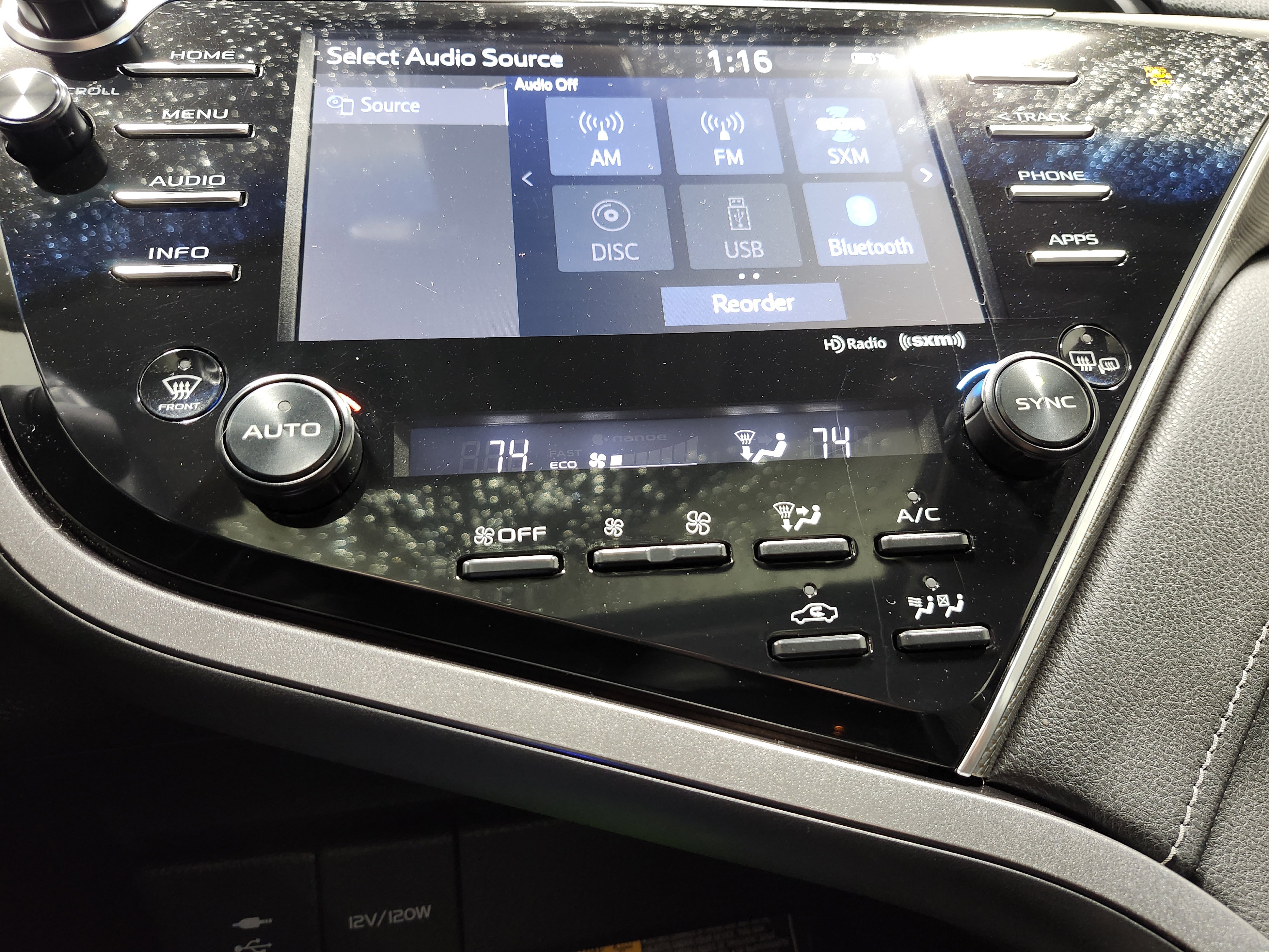 Used 2018 Toyota Camry SE w/ Audio Package image 34