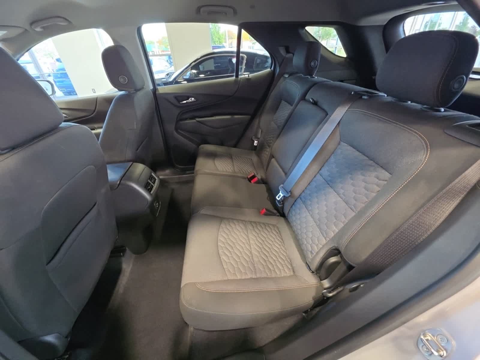 Used 2020 Chevrolet Equinox LT w/ Driver Convenience Package FWD image 33