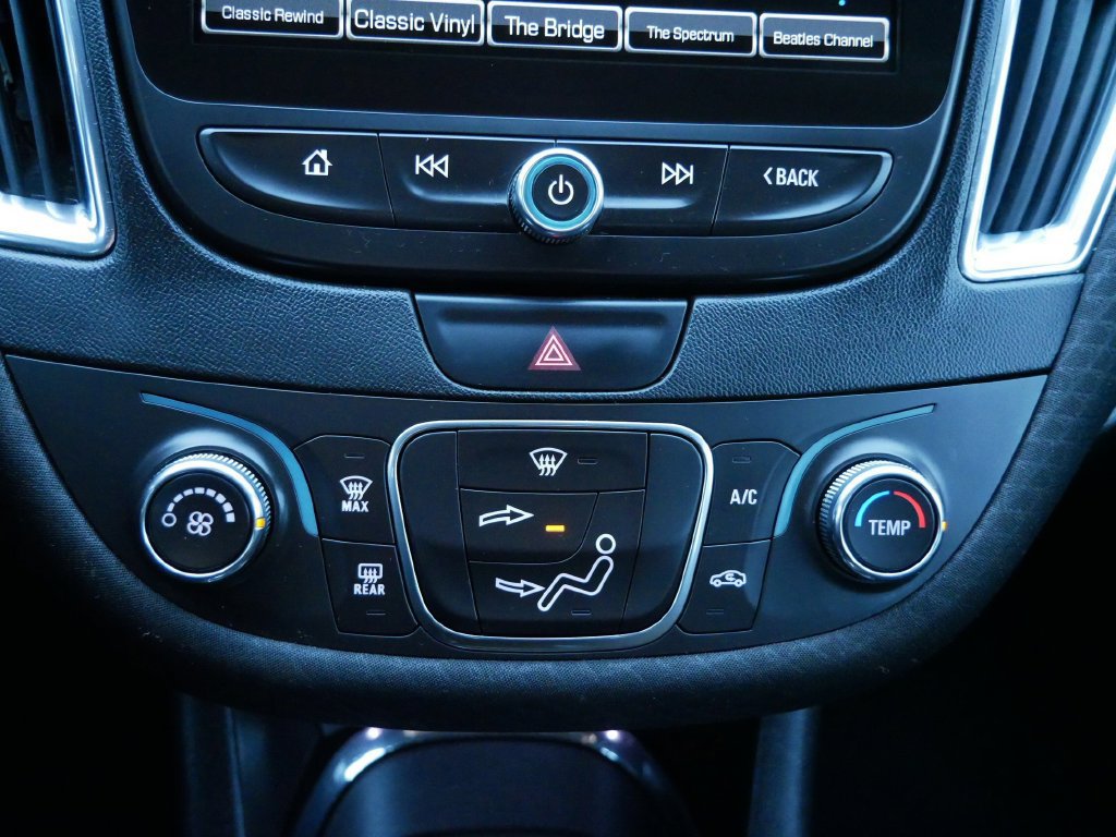 Used 2016 Chevrolet Malibu LT FWD image 20