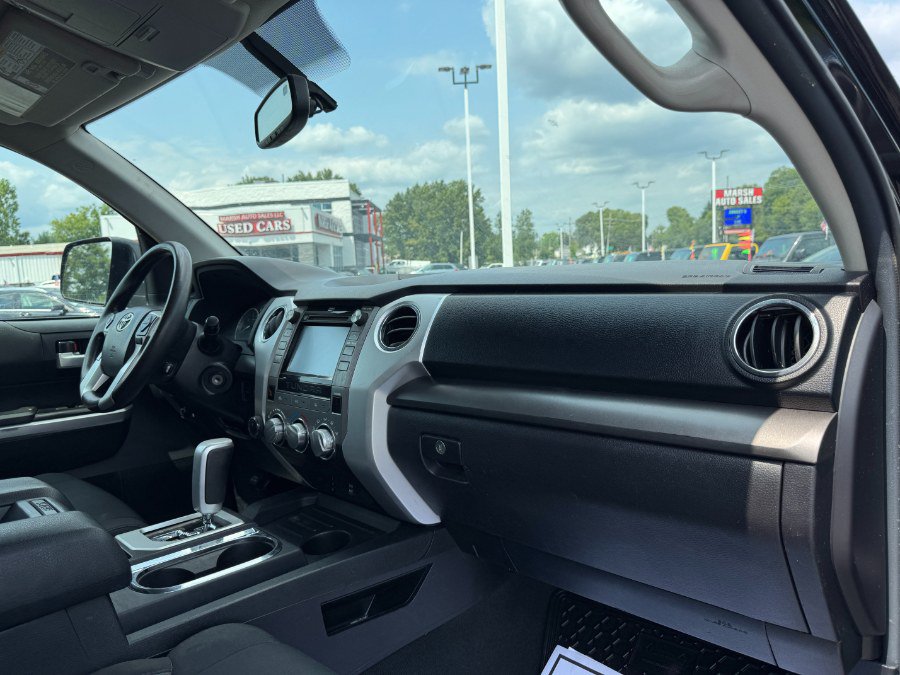 Used 2015 Toyota Tundra SR5 AWD/4WD image 19