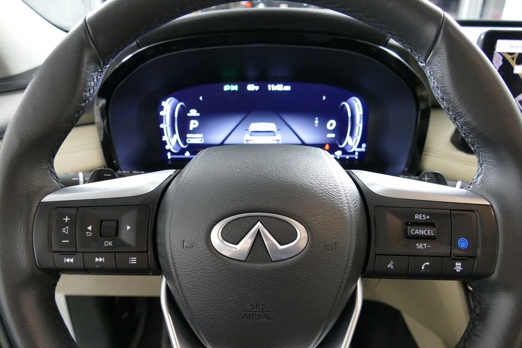 Used 2024 INFINITI QX60 Luxe AWD/4WD image 16