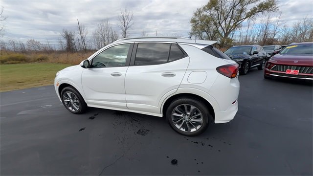 Used 2022 Buick Encore GX Select w/ Sport Touring Package image 6