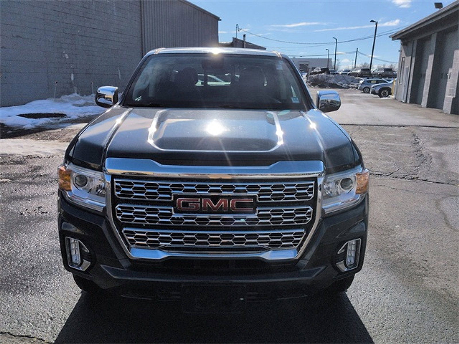 Used 2021 GMC Canyon Denali image 9