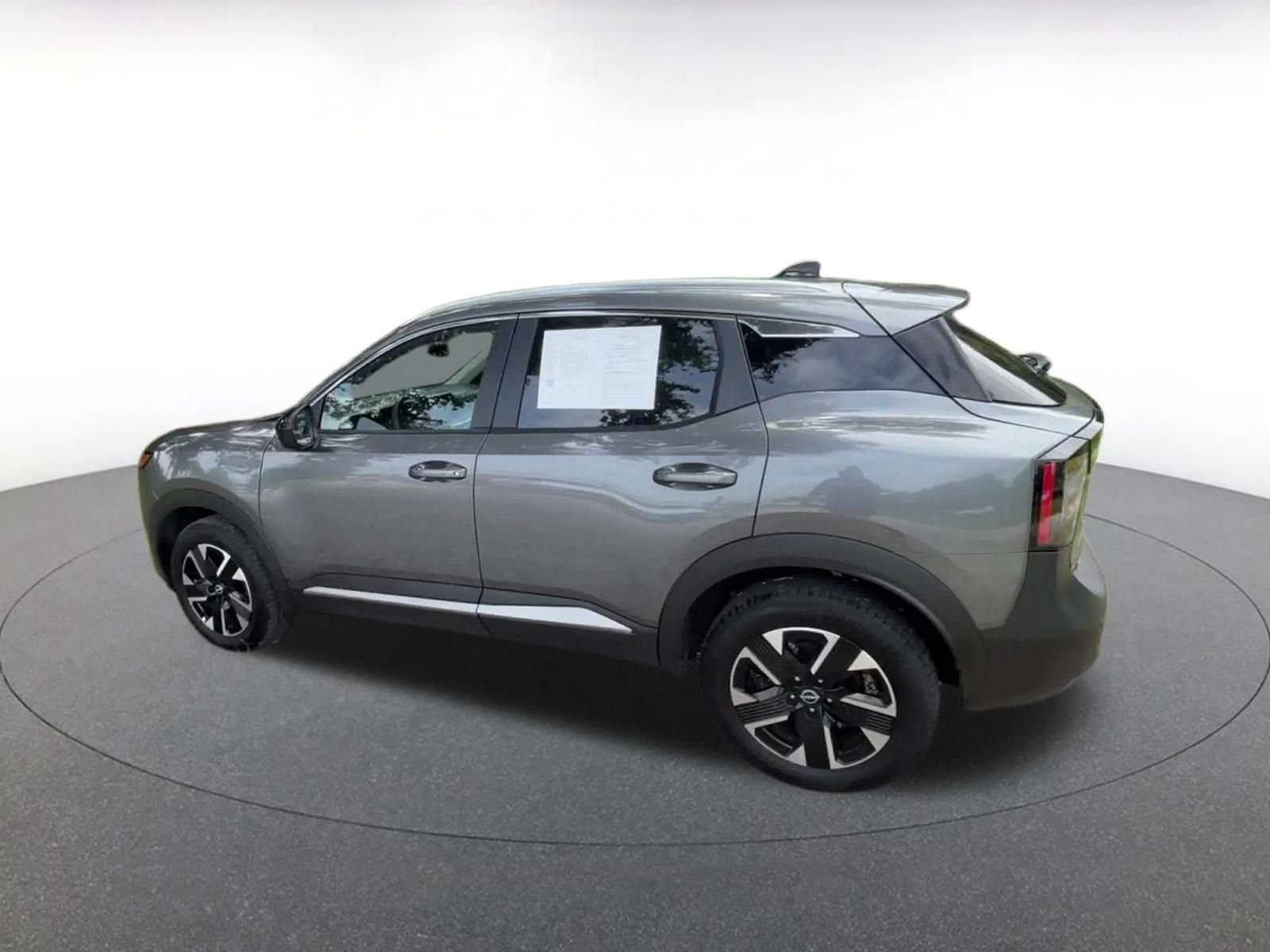 Used 2026 Nissan Kicks SV w/ Cold Weather Package AWD/4WD image 10