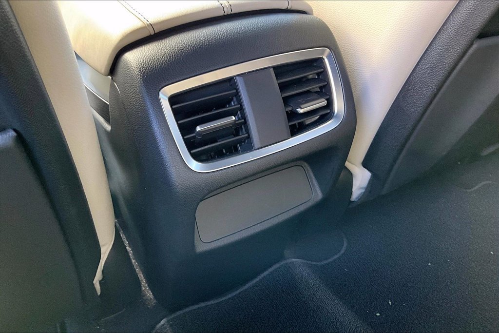 Used 2025 Acura RDX SH-AWD image 28