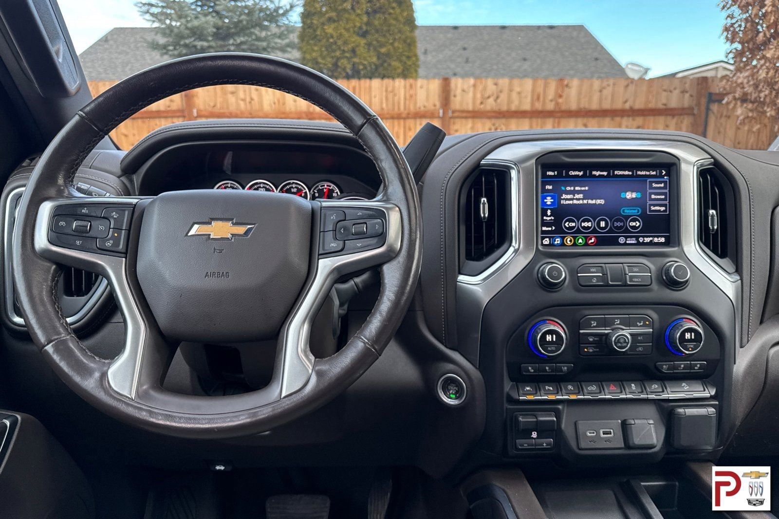 Used 2020 Chevrolet Silverado 1500 LTZ w/ LTZ Premium Package image 16
