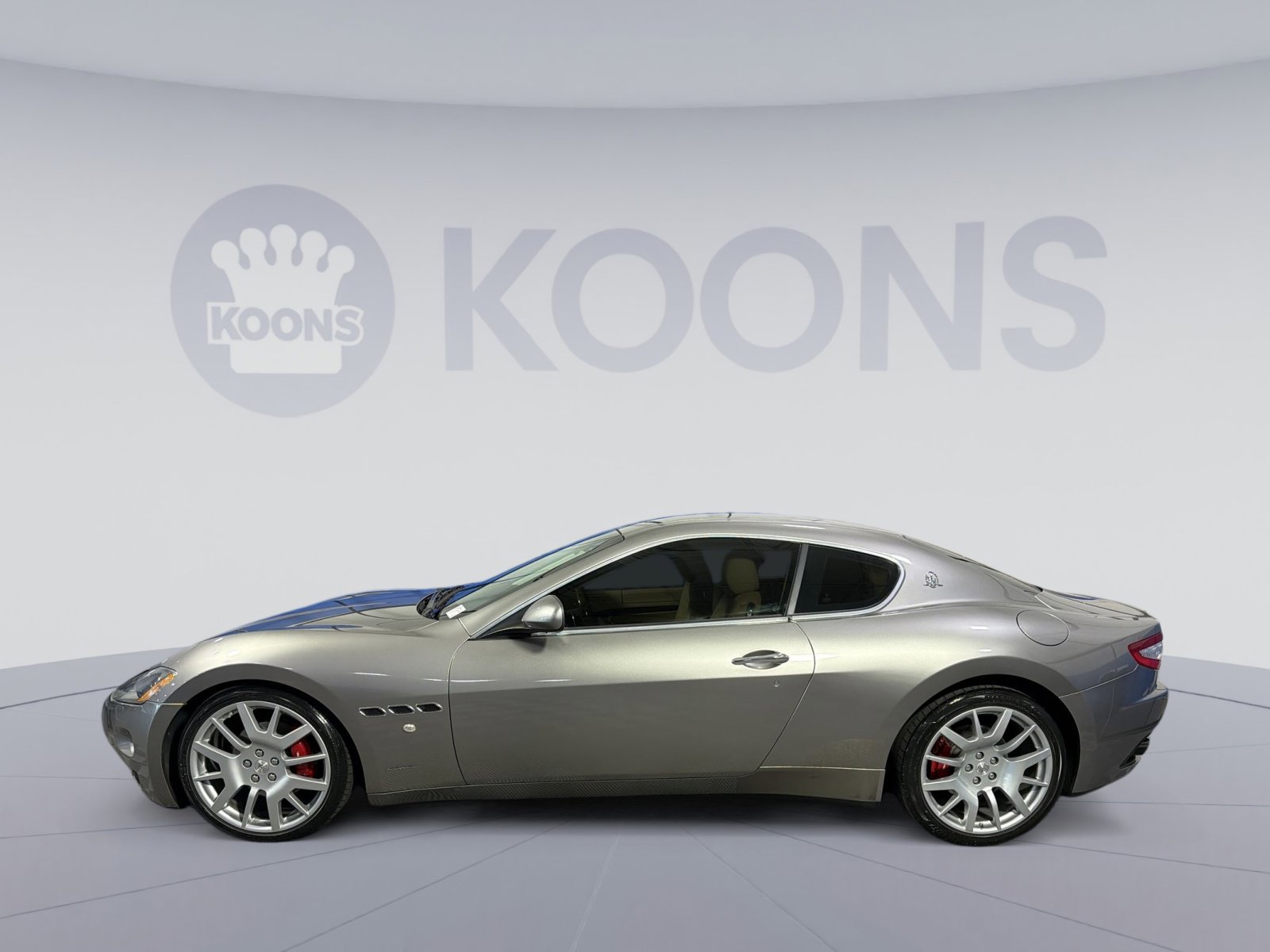Used 2008 Maserati GranTurismo Coupe RWD image 2