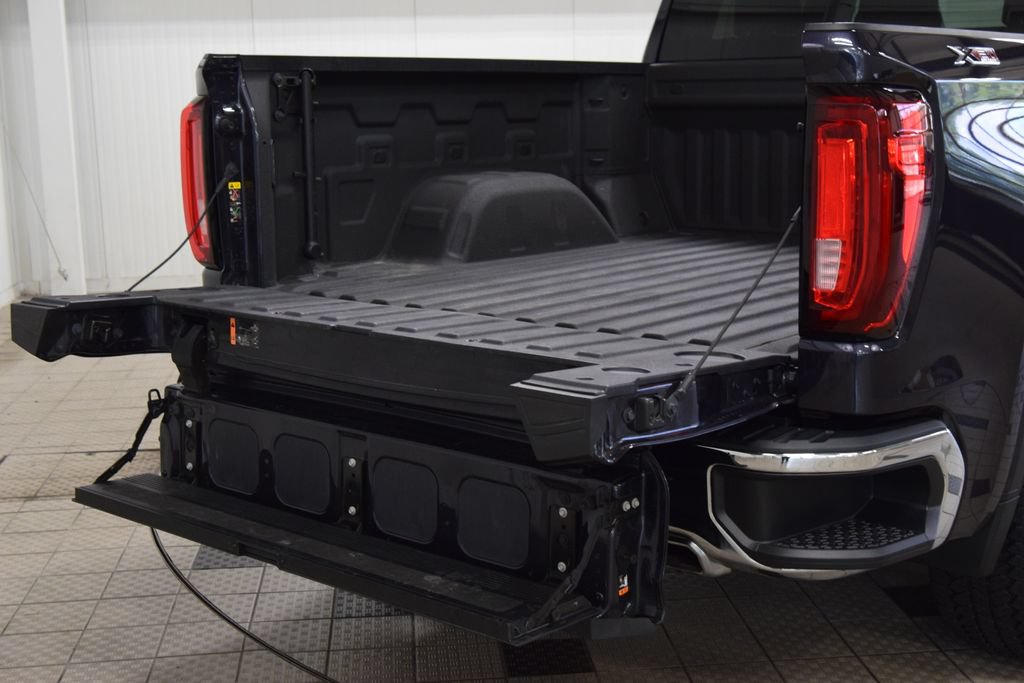Used 2023 GMC Sierra 1500 SLT w/ SLT Premium Package AWD/4WD image 27