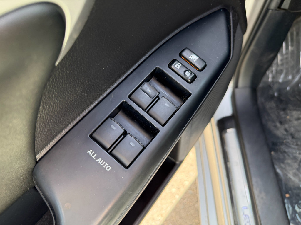 Used 2012 Lexus CT 200h Premium w/ Premium Audio Pkg FWD image 9