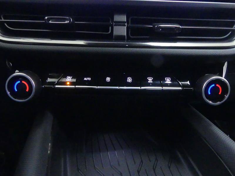 Used 2024 Chevrolet Equinox EV RS AWD/4WD image 18