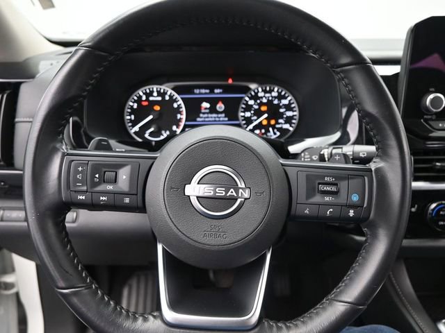 Used 2024 Nissan Pathfinder SV image 17