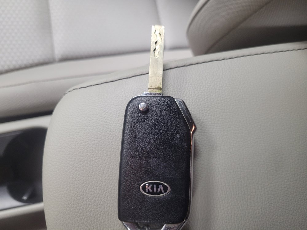 Used 2020 Kia Soul LX FWD image 32