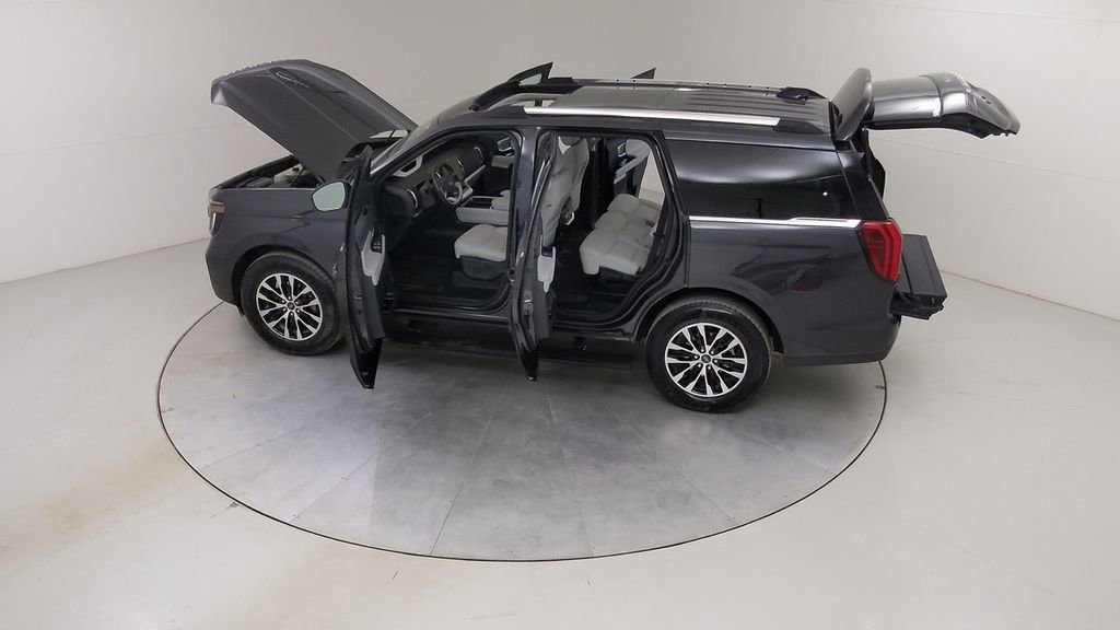 Certified 2025 Ford Expedition Platinum AWD/4WD image 57