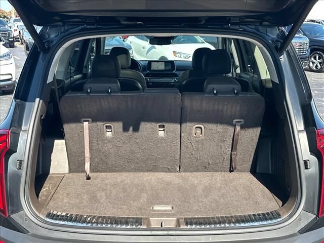 Used 2021 Kia Telluride SX w/ Towing Package FWD image 11
