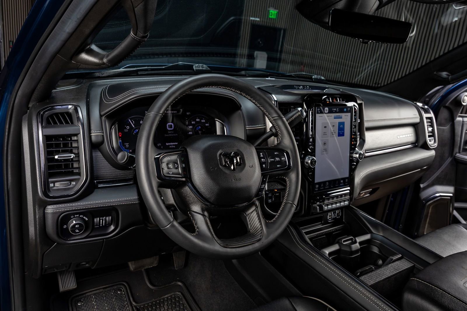 Used 2024 RAM 3500 Limited image 18