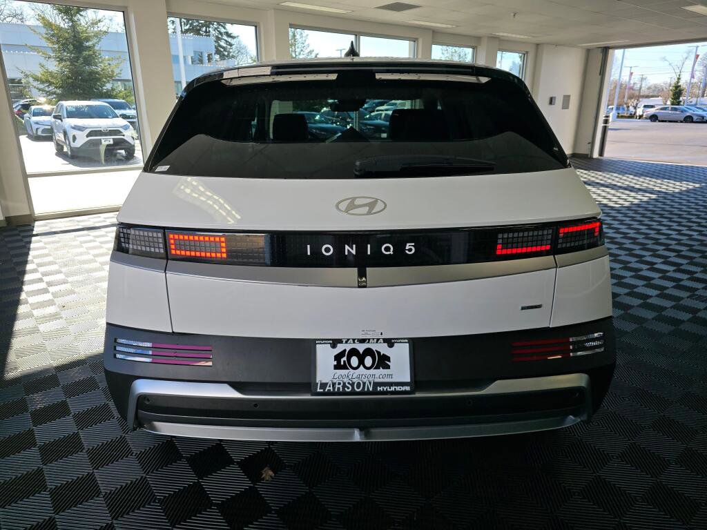 New 2026 Hyundai Ioniq 5 SEL image 5