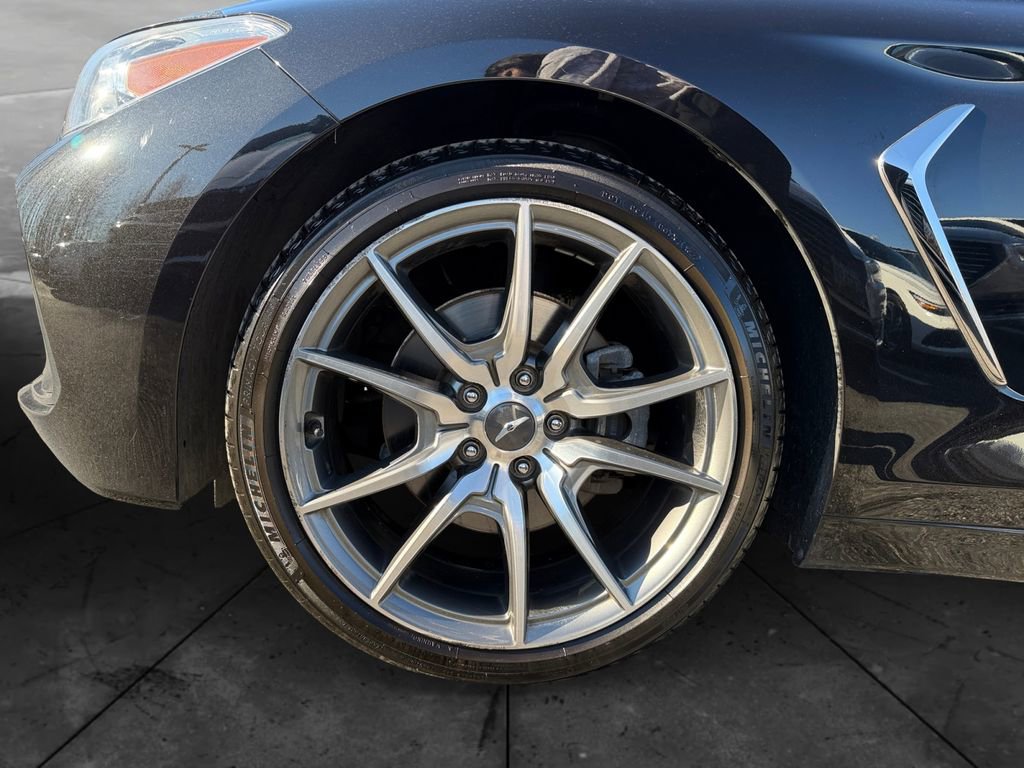 Used 2019 Genesis G70 2.0T Advanced w/ Dynamic Package image 14