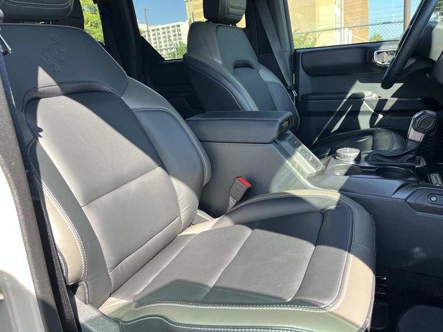 Used 2025 Ford Bronco Outer Banks AWD/4WD image 27