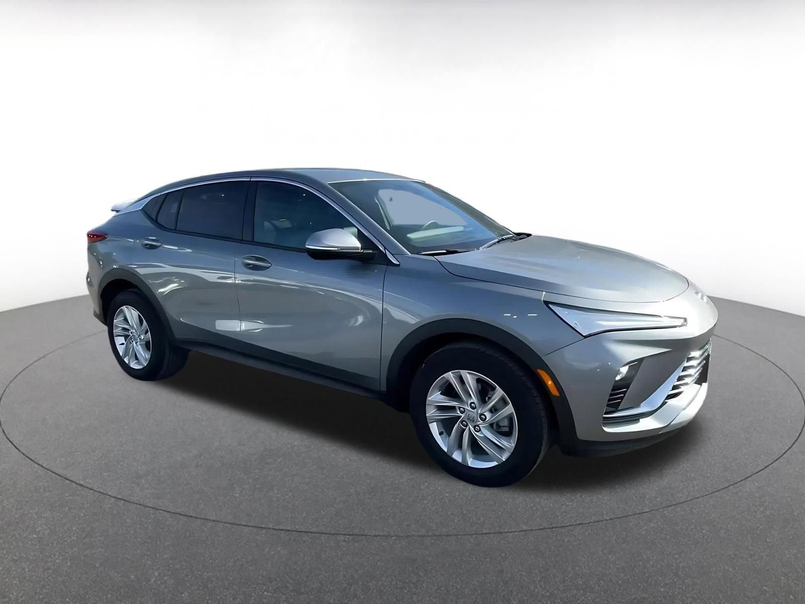 Used 2025 Buick Envista Preferred image 2