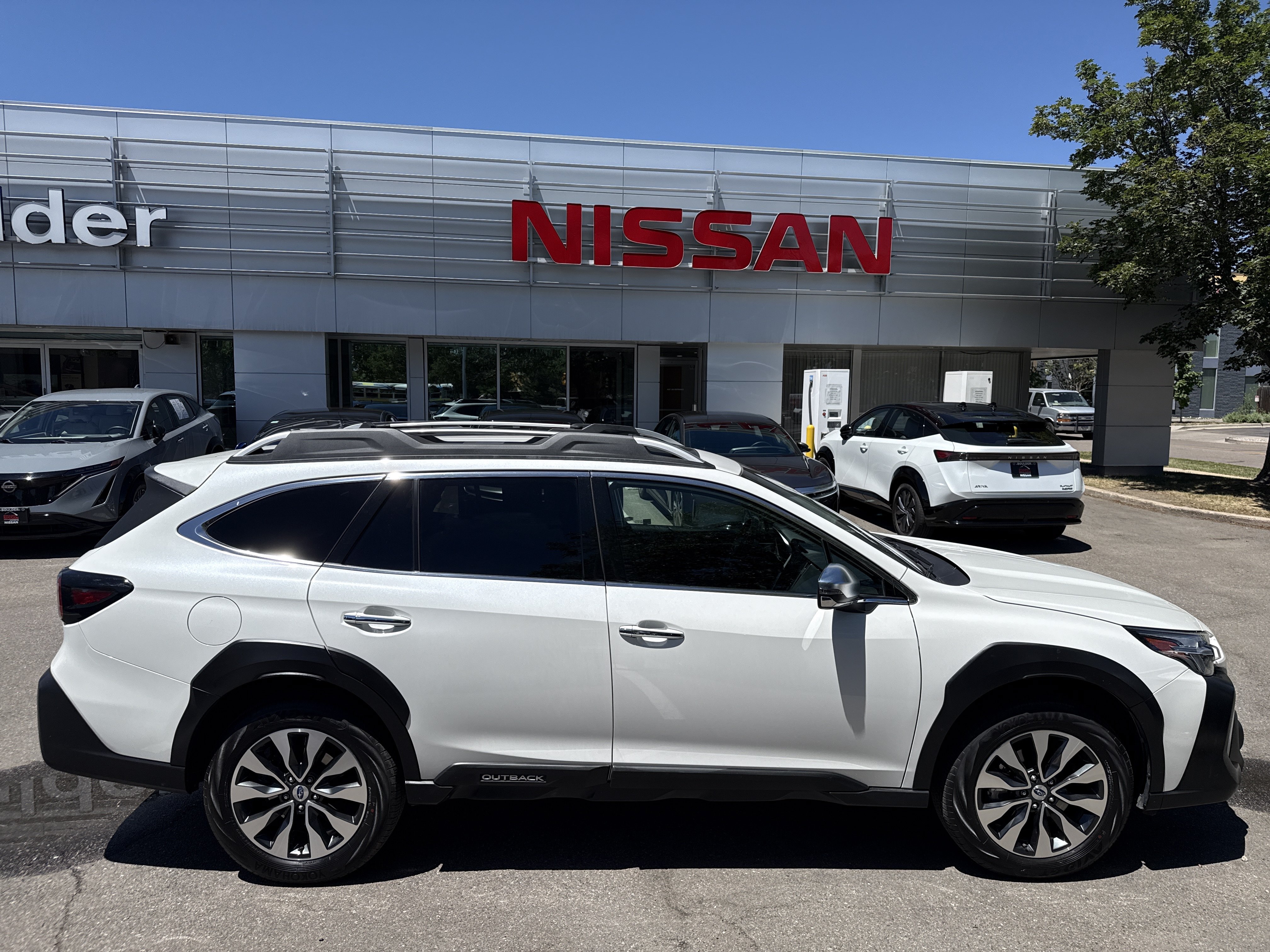 Used 2023 Subaru Outback Touring XT AWD/4WD image 10