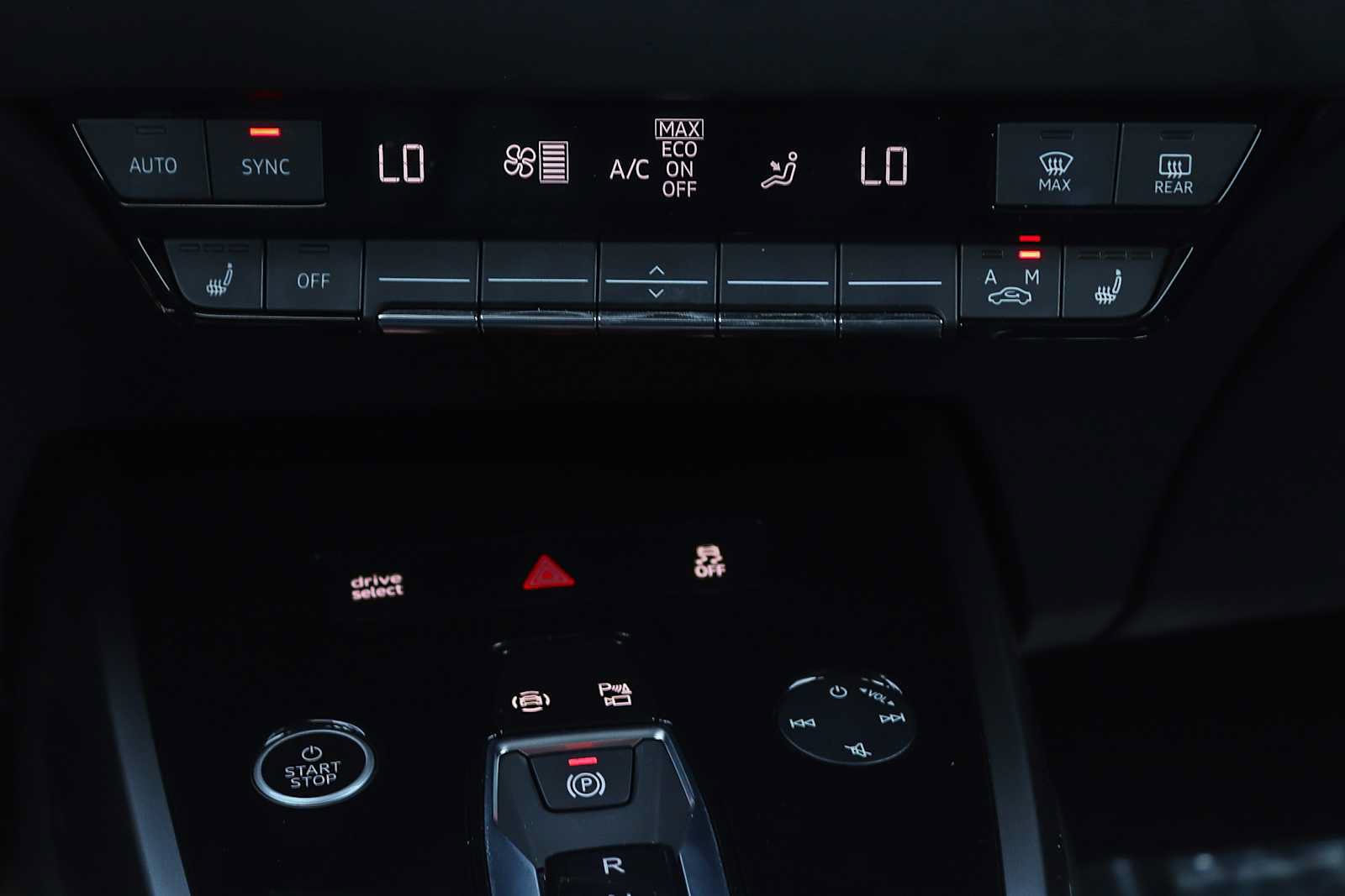 Used 2023 Audi Q4 e-tron Premium w/ Convenience Package RWD image 17