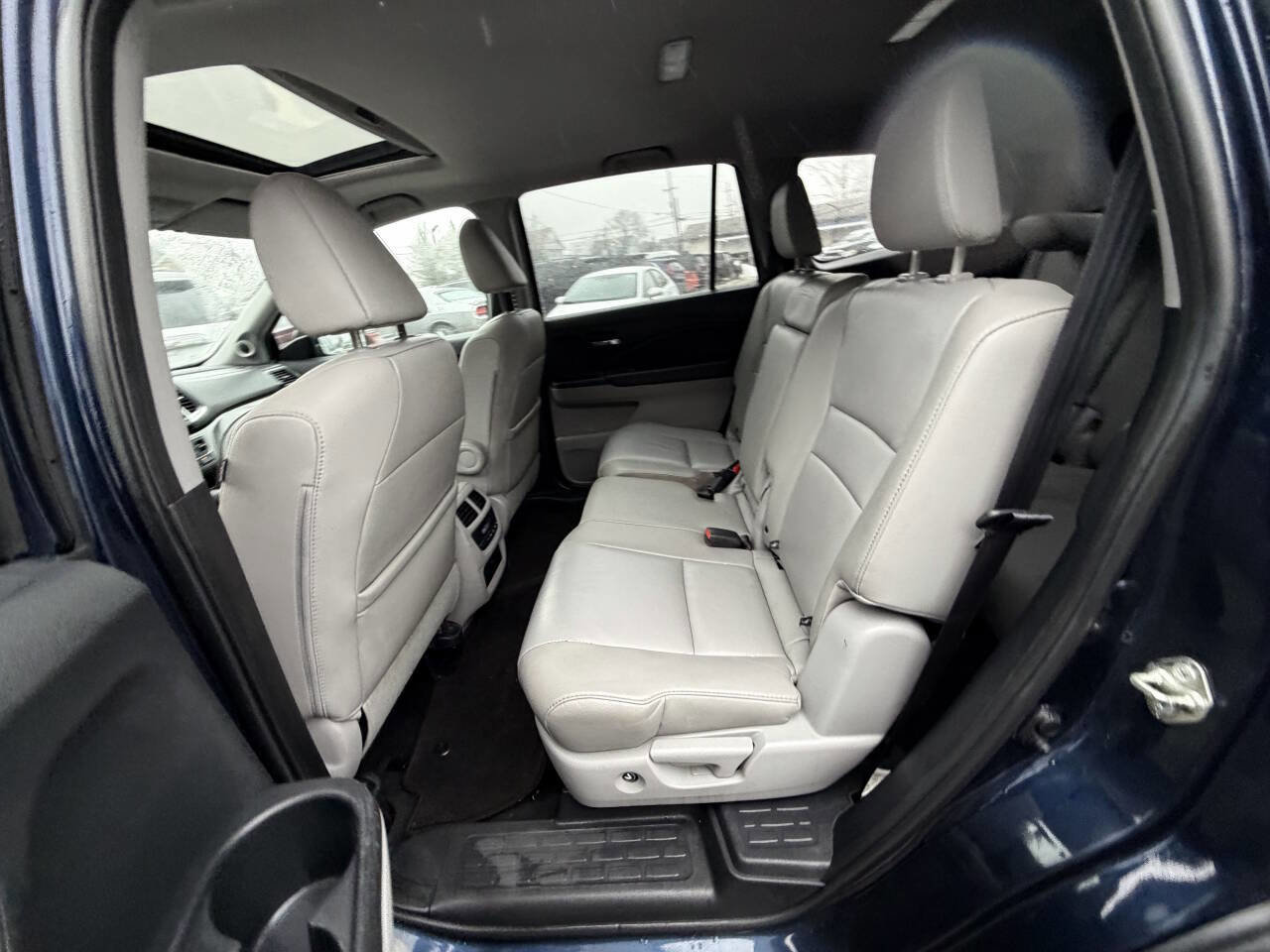 Used 2017 Honda Pilot EX-L image 24
