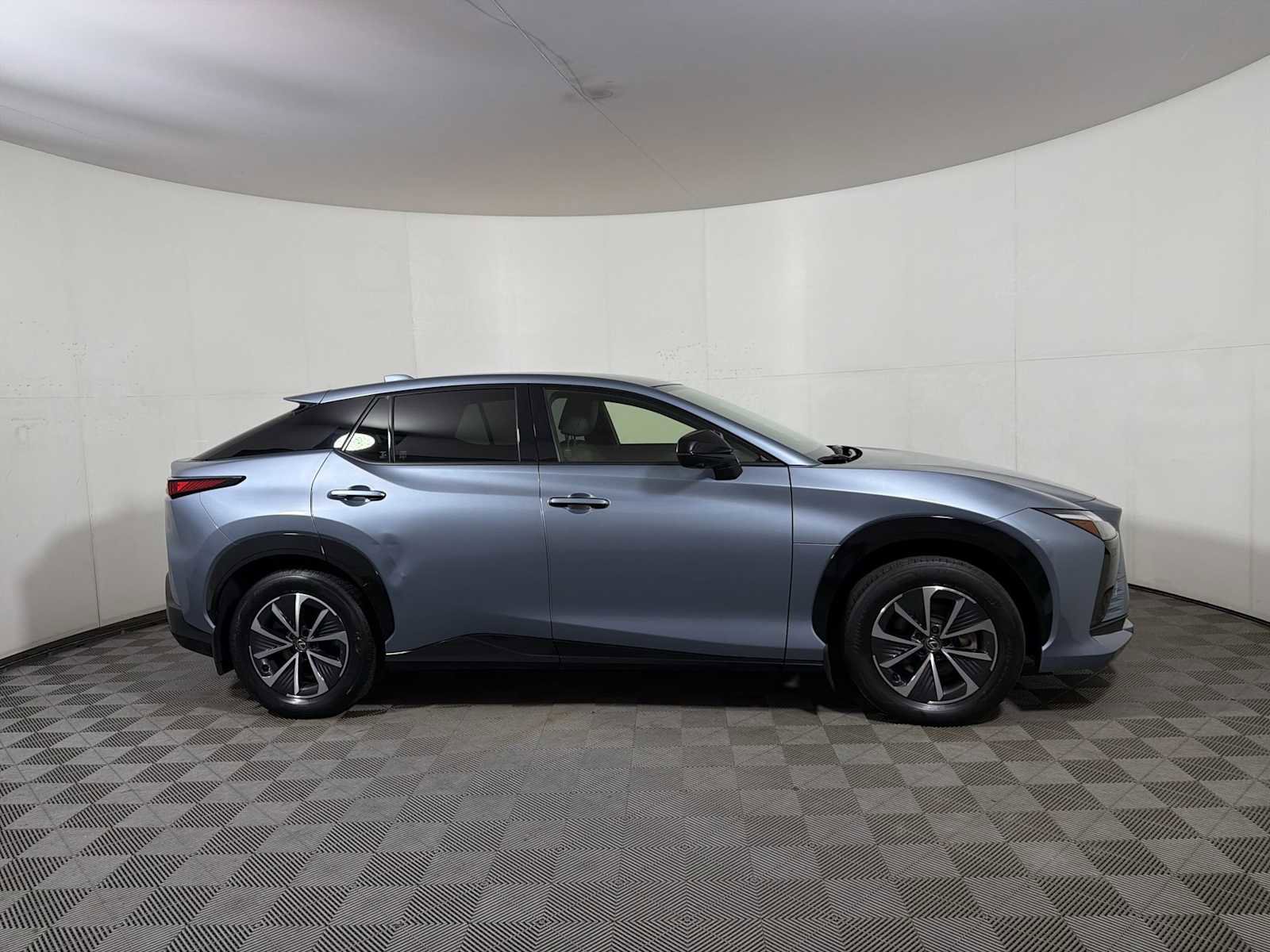 Used 2024 Lexus RZ 300e Premium w/ Accessory Package (Z1) FWD image 7
