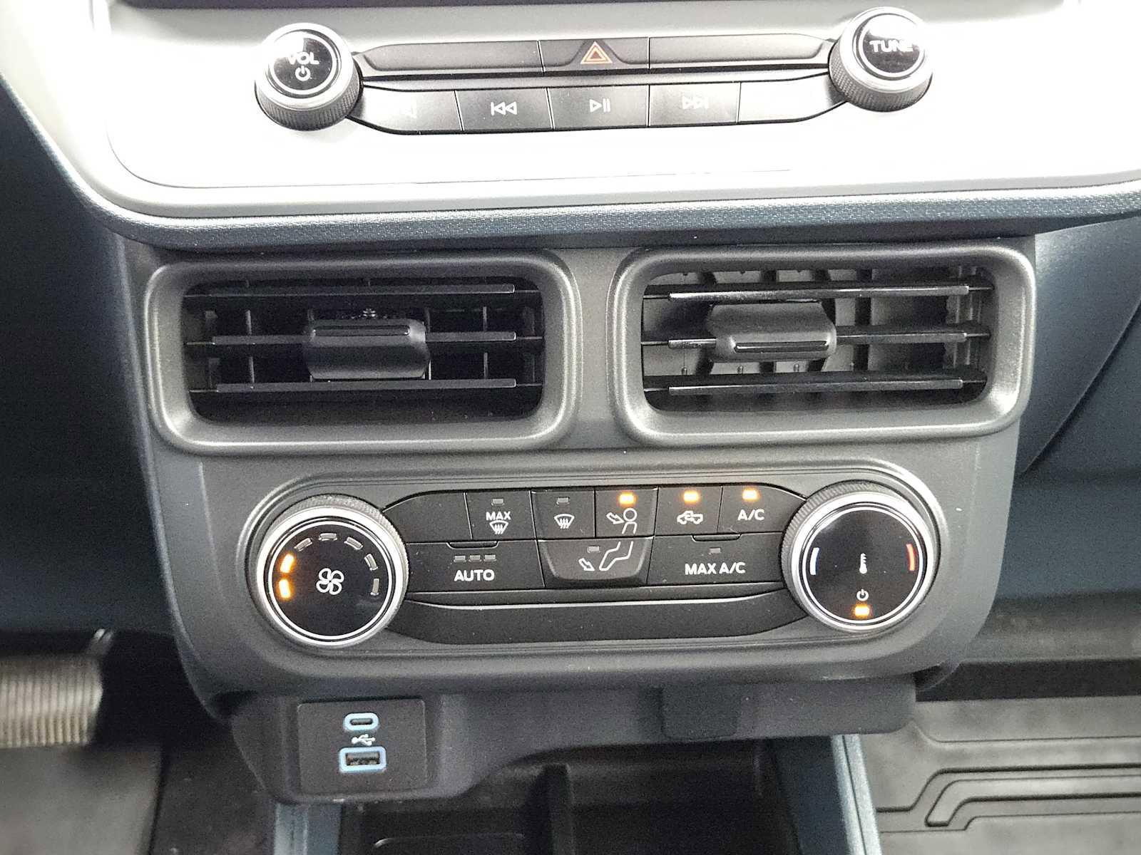 Used 2024 Ford Maverick XL w/ Equipment Group 100A Standard image 19