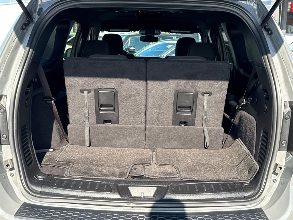 Used 2022 Dodge Durango SXT w/ Blacktop Package image 11