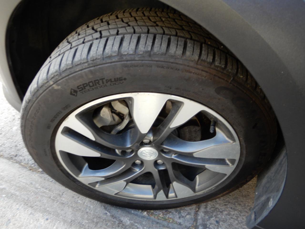 Used 2018 Buick Regal Preferred w/ Sights and Sounds Package AWD/4WD image 19