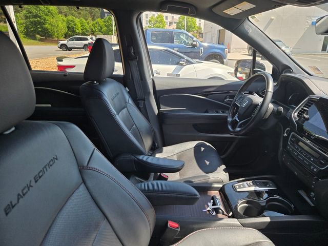 Used 2021 Honda Pilot Black Edition image 4
